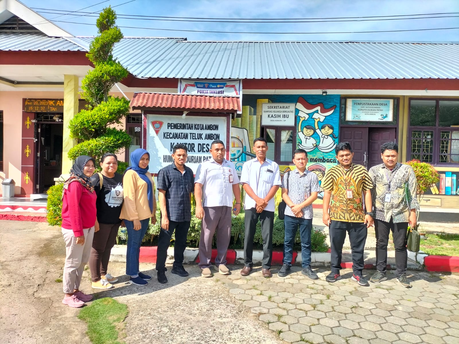 Monitoring Bumdesa, Staf Kemendes Kunjungi Bumdesa Waisarot Desa Hunuth